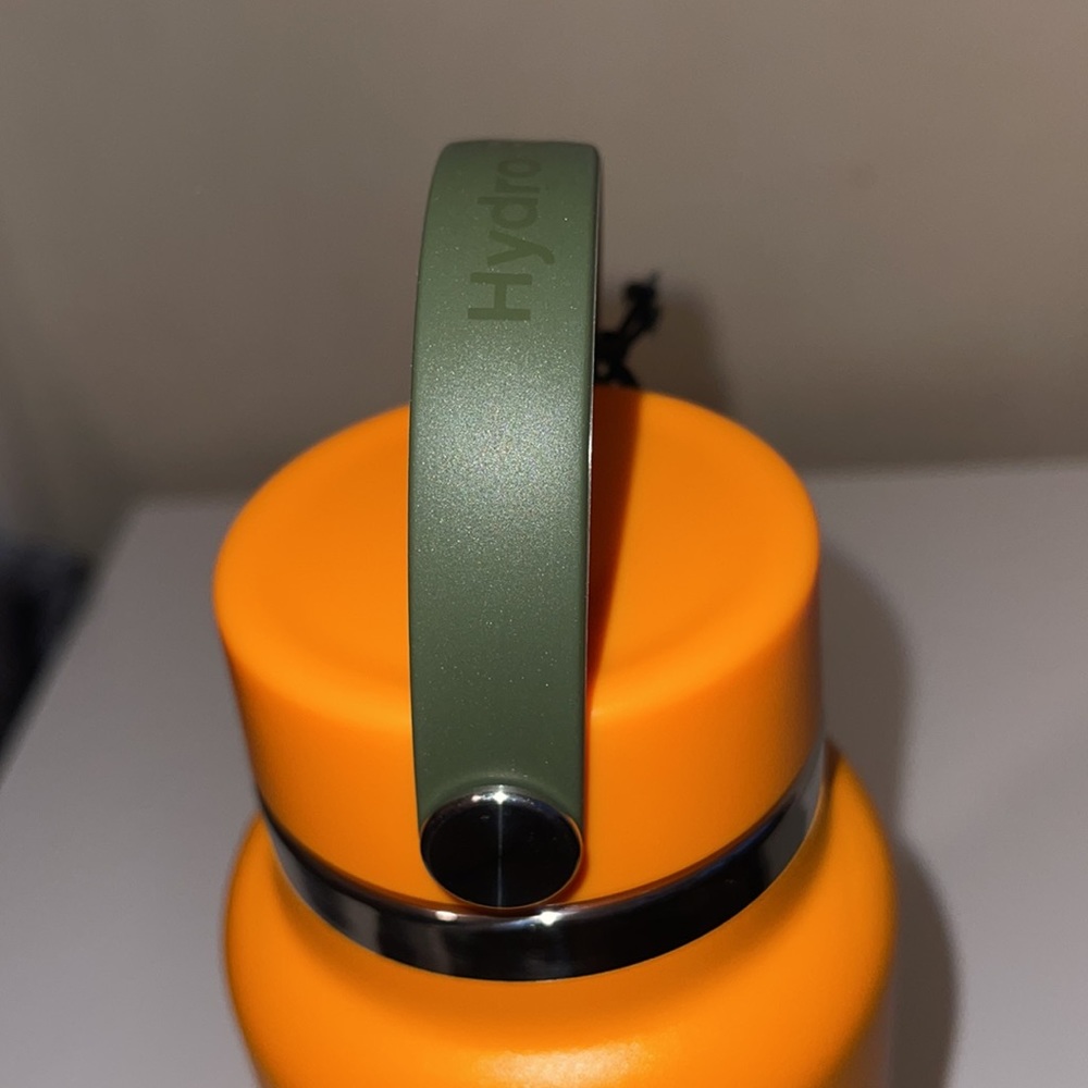 Hydro Flask - Picture 3 of 4